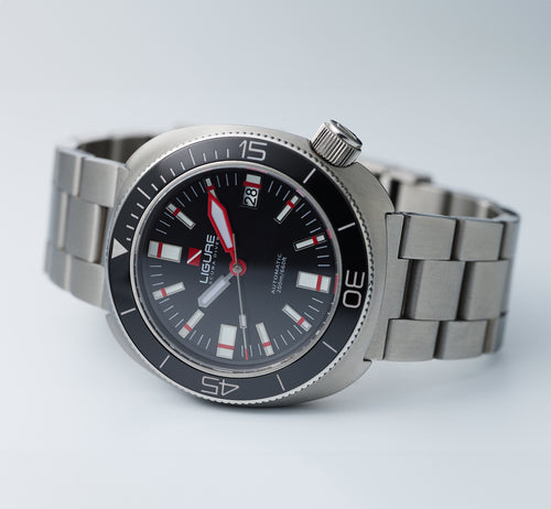 Ligure Il Primo LWT210012 with Nero Profondo dial and stainless steel bracelet